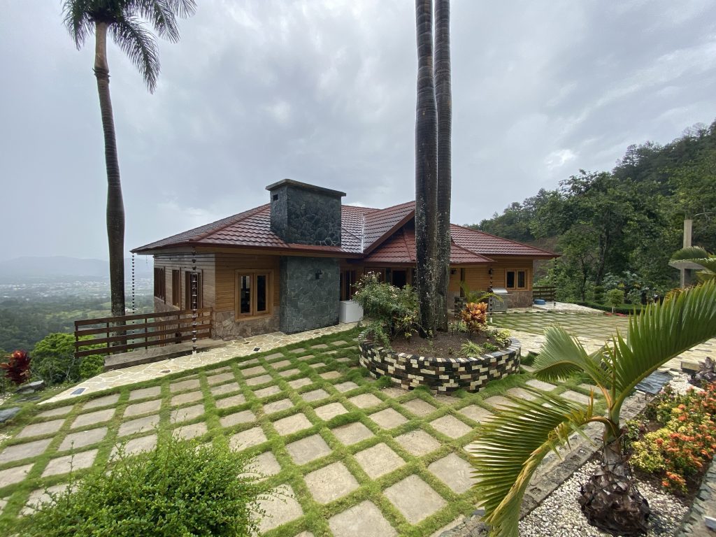 Alquiler Villa Hermosa Vista Panorámica Jarabacoa F2 Real Estate